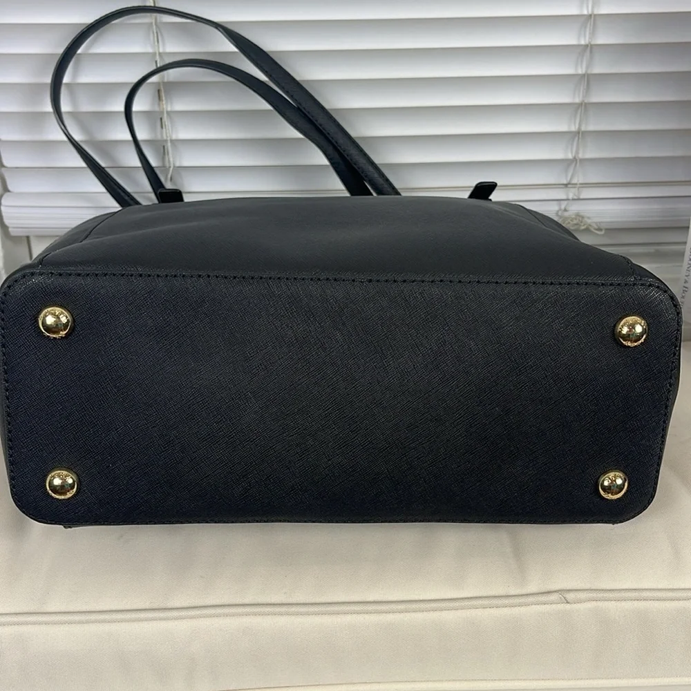 Michael Kors Jet Set East-West Tote Bag - Picture 9 of 9